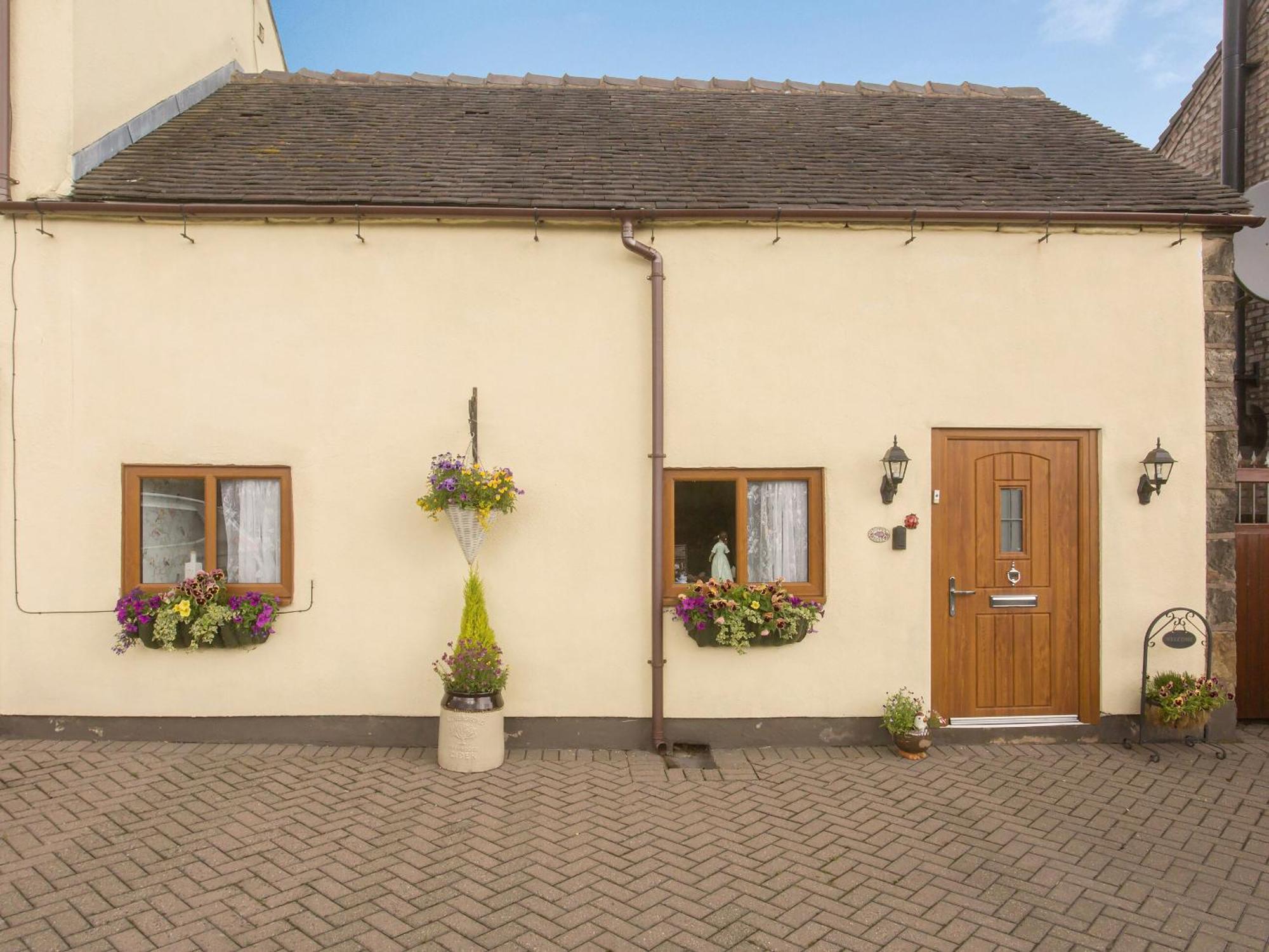 Villa Hippos Rest Mow Cop Exterior foto