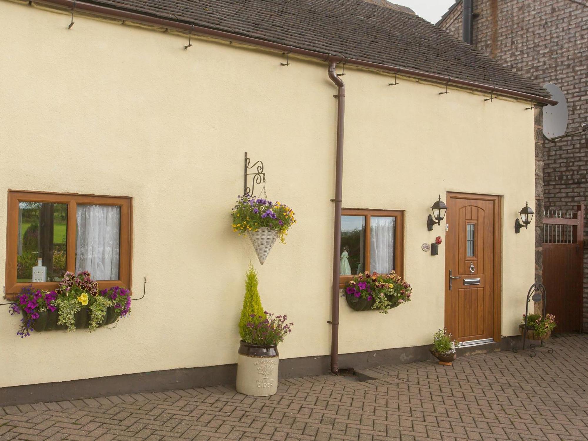 Villa Hippos Rest Mow Cop Exterior foto